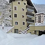 아파트 Residenza Chesa Margun 78-3 By Interhome 주를레